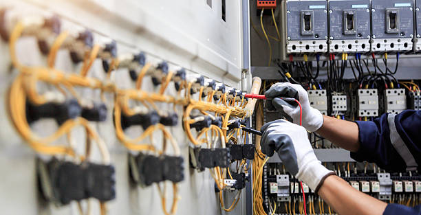 Professional Electrician technician working in High Ridge, MO